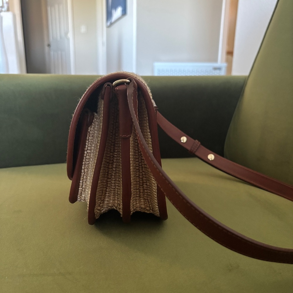Elegant Tan and Brown Woven Crossbody Bag - Picture 6 of 15